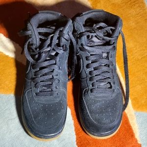 Nike Air Force 1 LV8